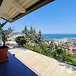 Poseidon -boutique Hotel- מלון 4*