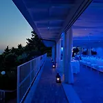 מלון Poseidon -boutique Hotel-
