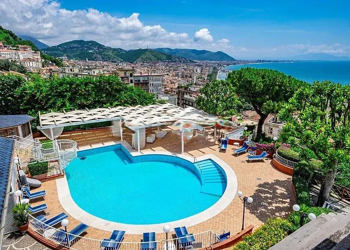 Poseidon -boutique Hotel- 4* Salerno