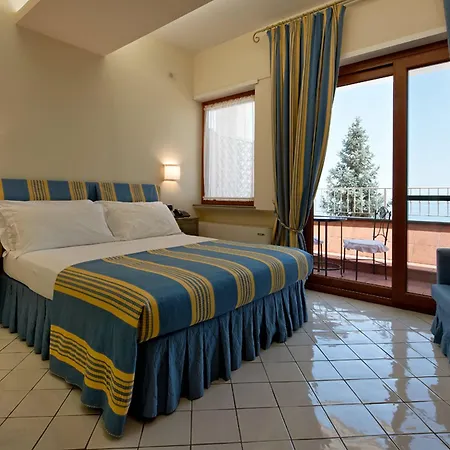 Szálloda Poseidon -boutique Hotel- Salerno