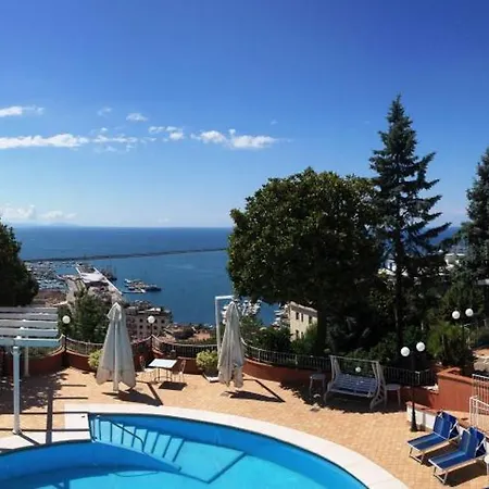 Szálloda Poseidon -boutique Hotel- Salerno