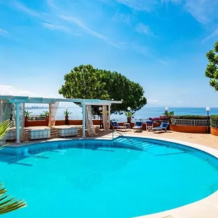 Hotell Poseidon -boutique Hotel- 4*