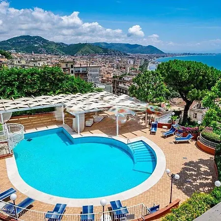 Poseidon -boutique Hotel- 4* Salerno