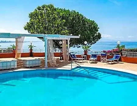 Otel Poseidon -boutique Hotel- 4*