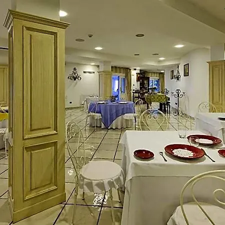 Poseidon -boutique Hotel- 4*