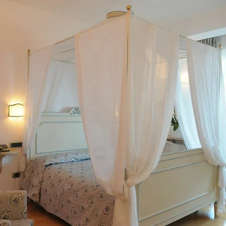 Szálloda Poseidon -boutique Hotel-