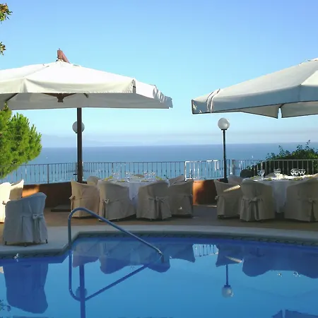 Poseidon -boutique Hotel- 4*