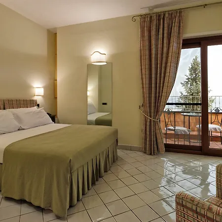Poseidon -boutique Hotel- 4* Salerno